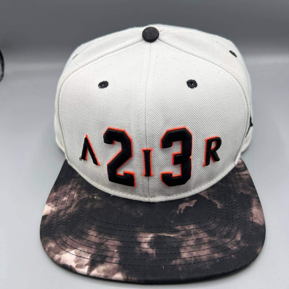 Air Jordan 23 Hat Men White‎ Black Embroidered Jumpman Snap Back Cap